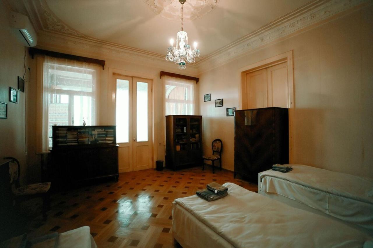 Guest House Old Kutaisi Exteriör bild